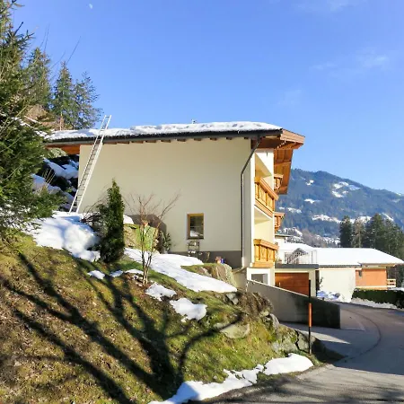 Lisi By Interhome